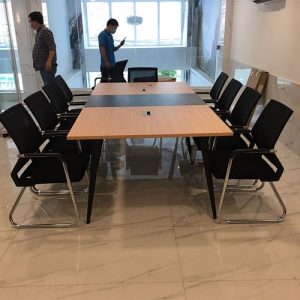 Bàn họp TOPH240-2