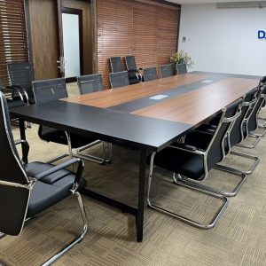 Bàn họp hiện đại BHCS06-4