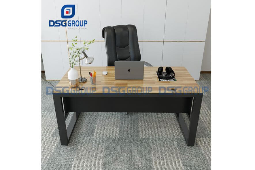 Chân sắt sơn tĩnh điện khá chắc chắn
