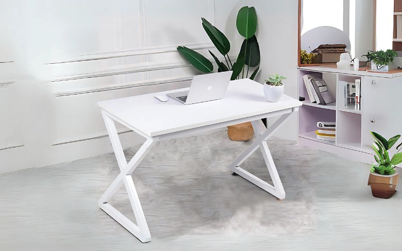 Bàn làm việc màu trắng chân chữ X có độ bền cao