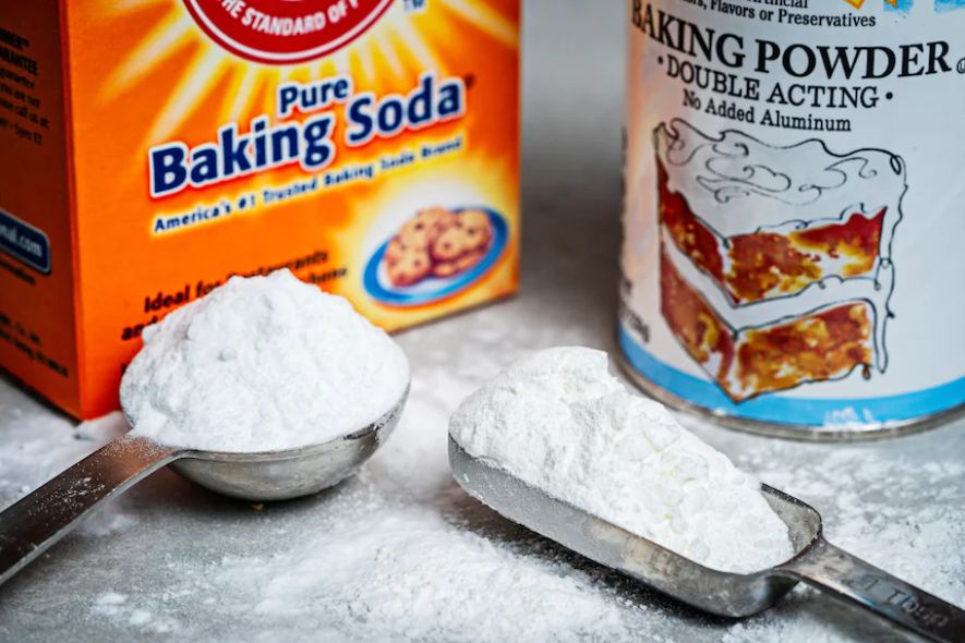 Khử mùi sơn sắt bằng giấm và baking soda