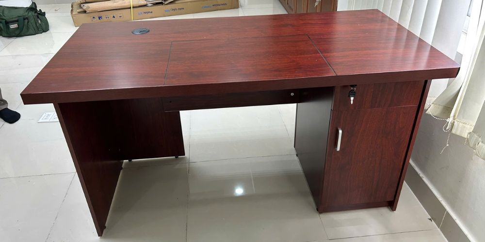 Bàn ET1400DR sử dụng chất liệu bền bỉ, nâng cao tuổi thọ