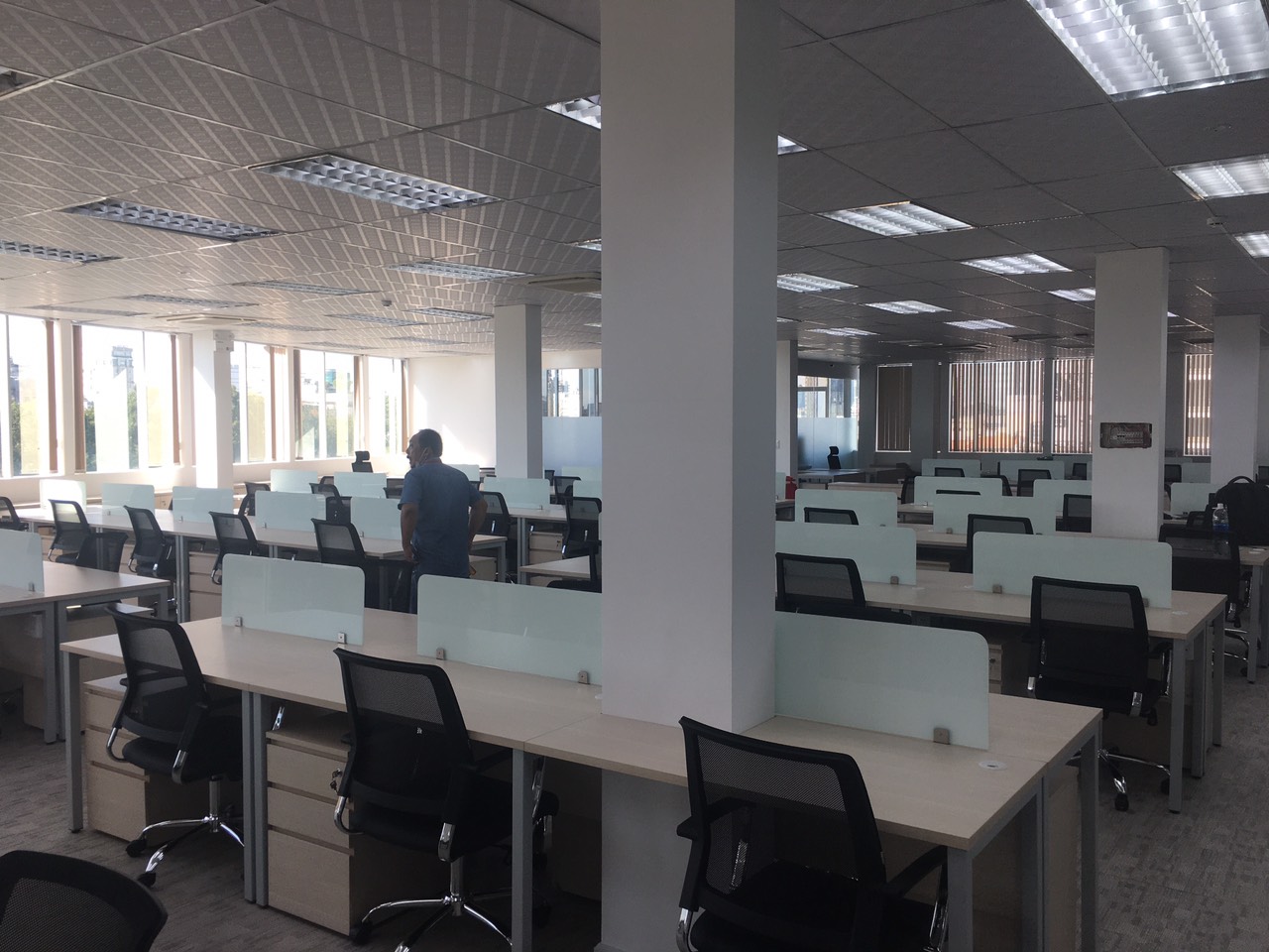 Hình ảnh thực tế của ghế làm việc C250