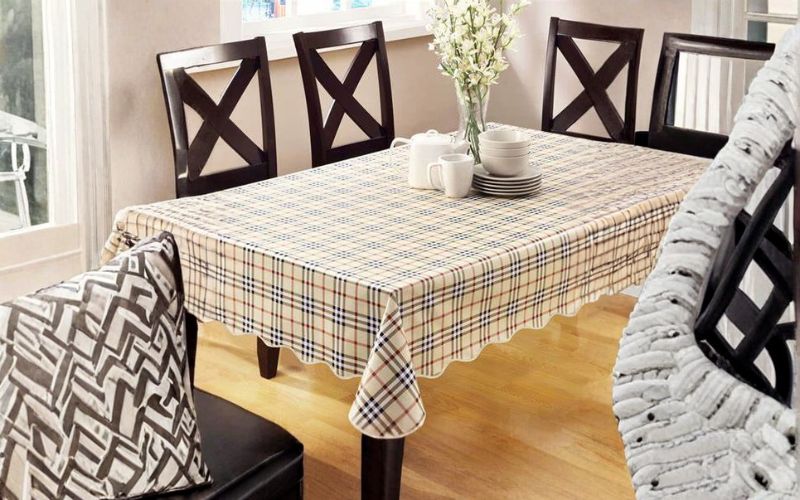 Lưu ý khi lựa chọn và bảo quản khăn trải bàn phòng họp