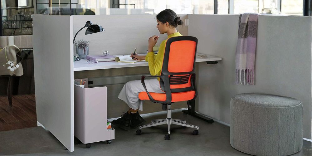 Thiết kế tối giản của ghế M1102 D - 01 