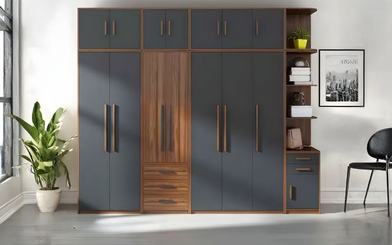 Tủ quần áo kịch trần cánh cửa mở truyền thống