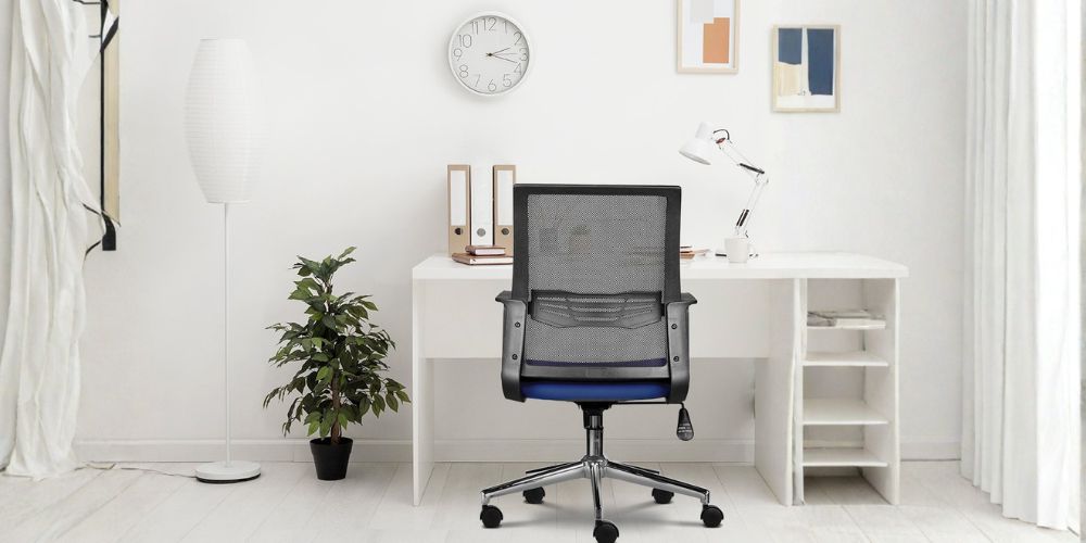 Ghế M1016-01 thiết kế nhỏ gọn phù hợp với nhân viên