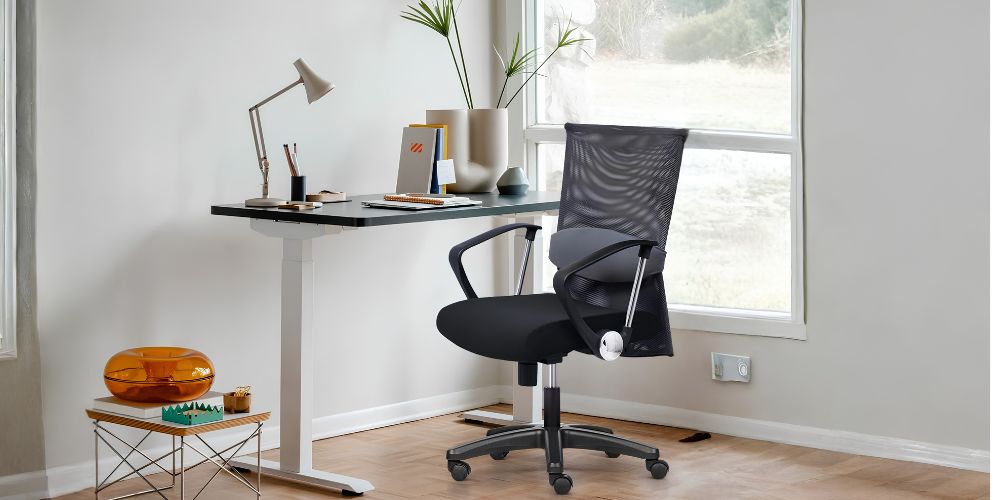 Ghế M1014 - 03 thiết kế công thái học đạt tiêu chuẩn người dùng