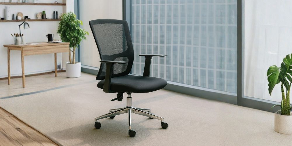 Ghế M1021 - 01 được thiết kế gọn gàng đáp ứng hầu hết các không gian văn phòng