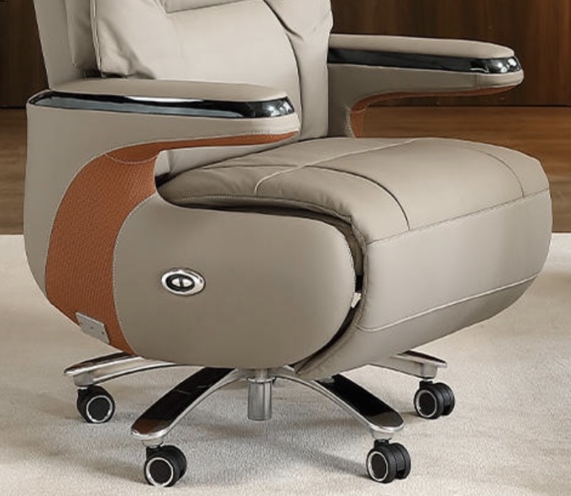 Phần đệm dày dặn của ghế giám đốc L2313