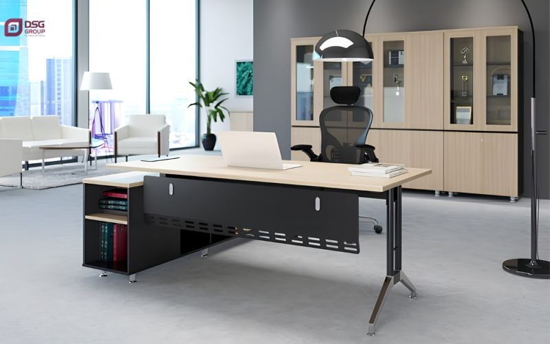 Sự đồng bộ giữa bàn quản lý và các nội thất khác của văn phòng quản lý